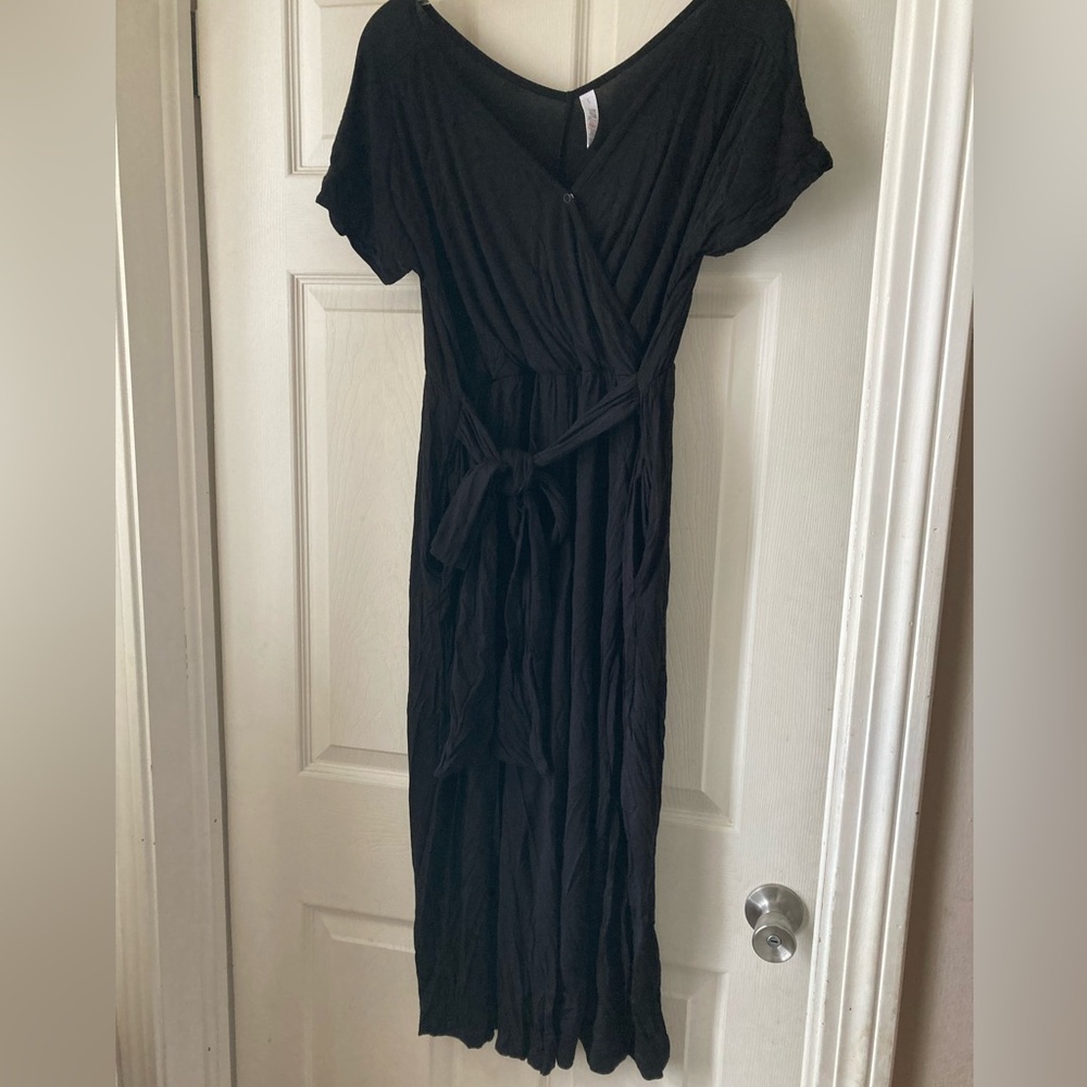 Latched Mama V neck nursing romper size L
